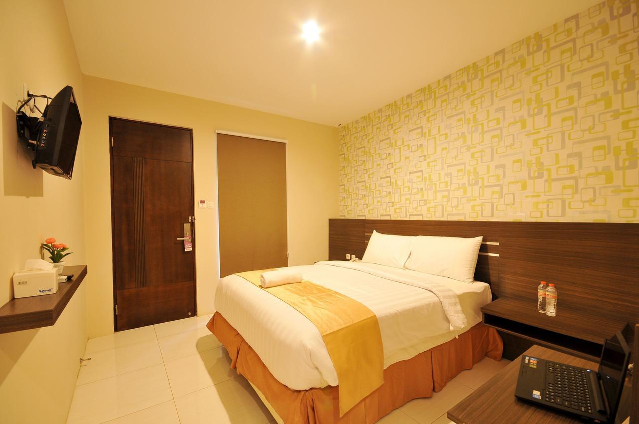 Nutana Hotel Mataram Rum bild